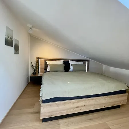 アパート Modern Loft For 6 With Mountain Views In *
